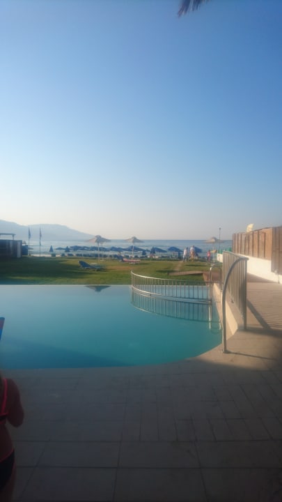 Pool HARPIN Happy Days Beach Hotel