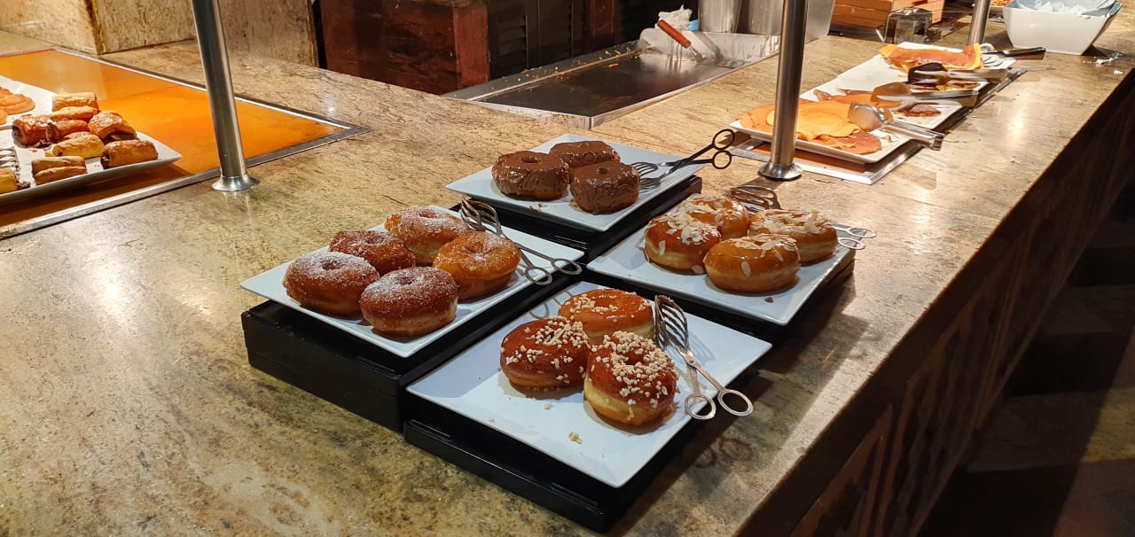 Gastro Hotel Riu Karamboa