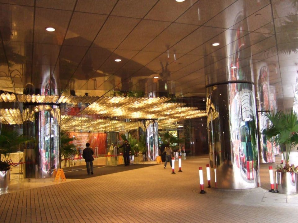 Eingangsbereich The Kowloon Hotel