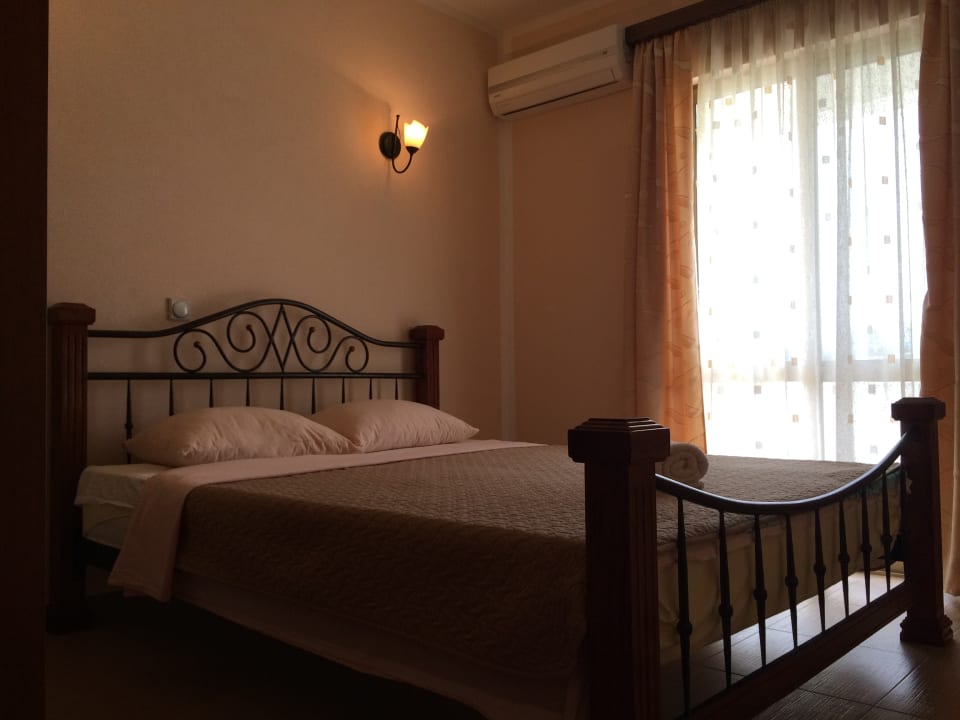 Zimmer Blue Star Apartments