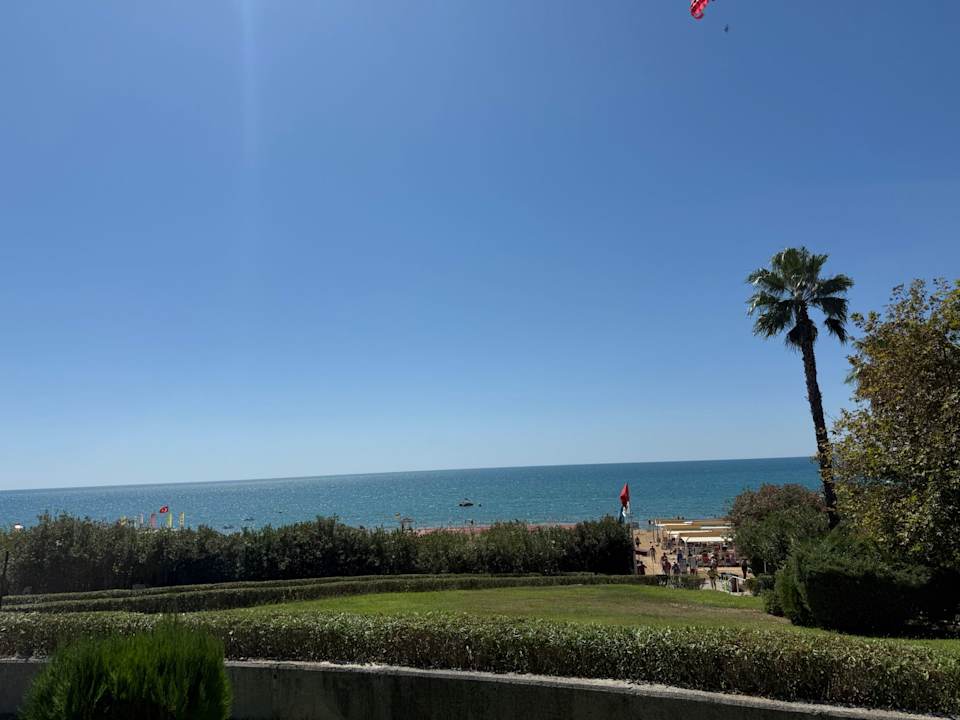 Strand Alba Queen Hotel