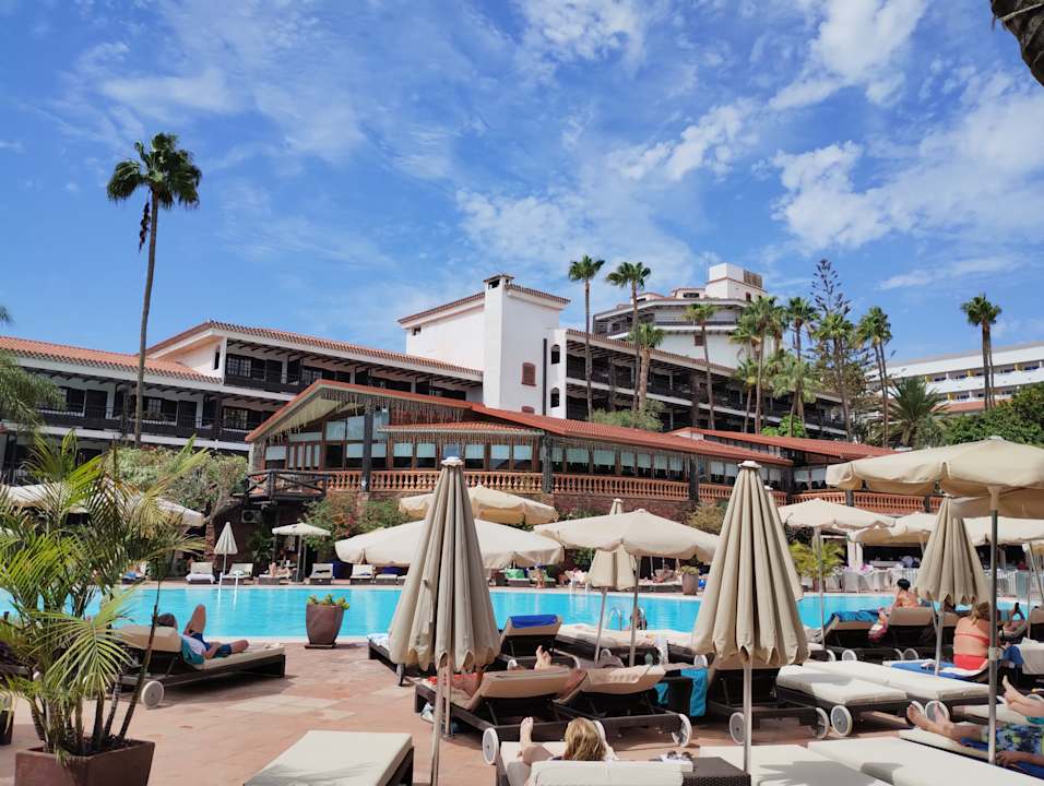 Pool Hotel Parque Tropical
