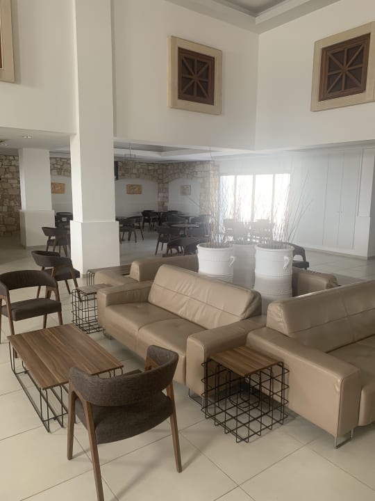 Lobby Aqua Sol Water Park Resort