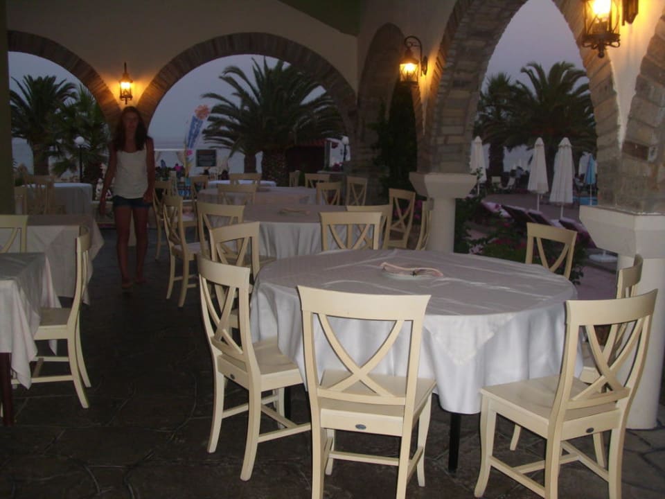 Restaurant außen Assa Maris Beach Hotel