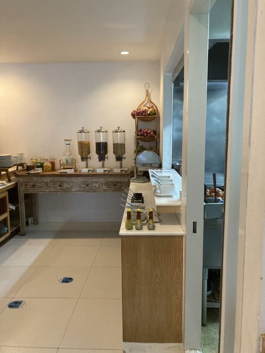Gastro Ocean Breeze Resort