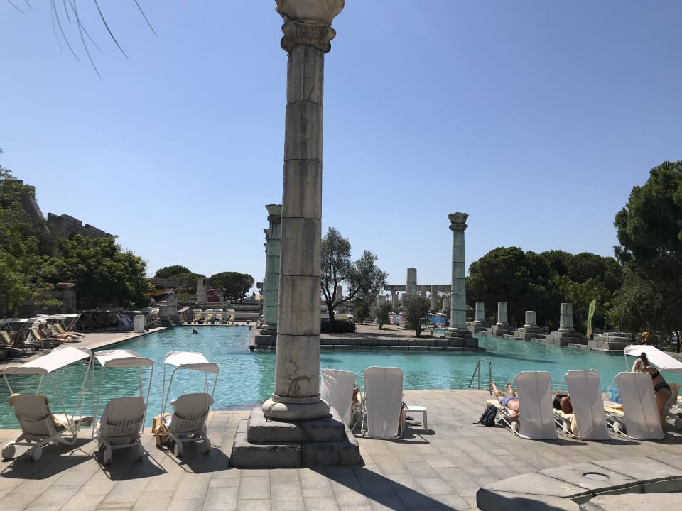 Pool Xanadu Resort Hotel