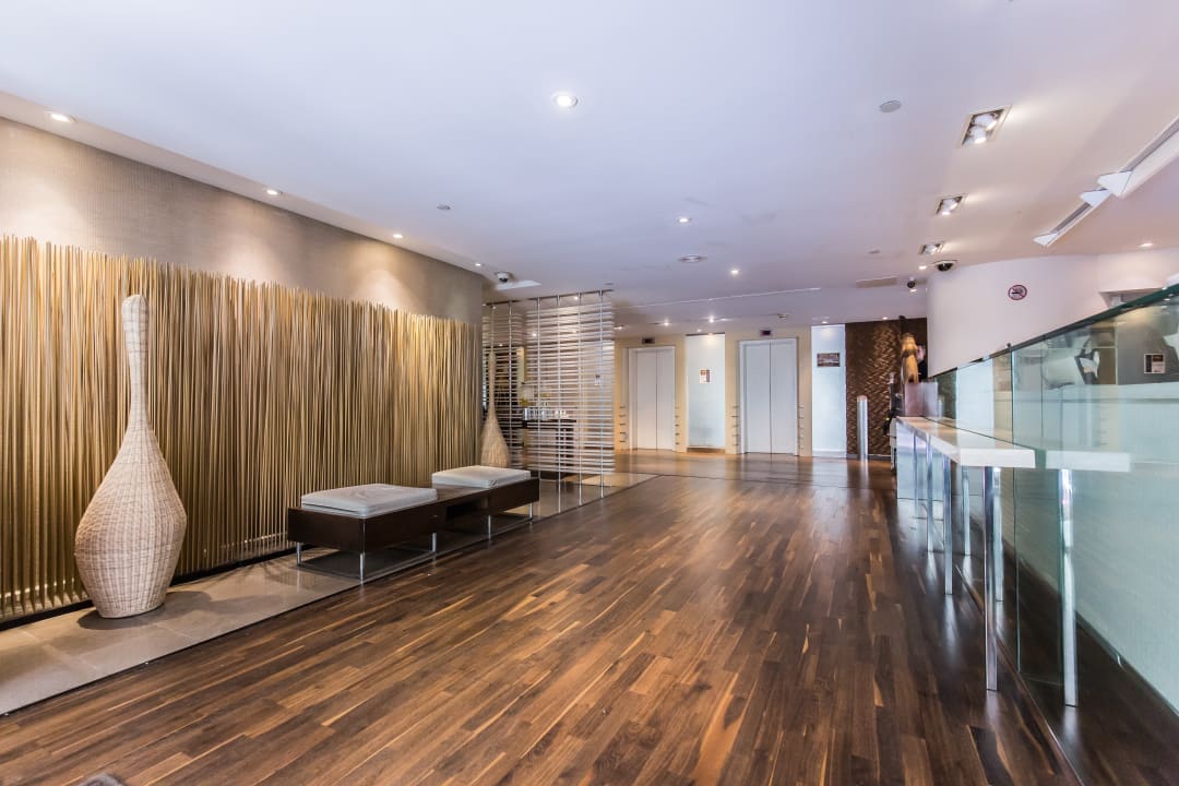 Lobby Hotel La Croix Waikiki