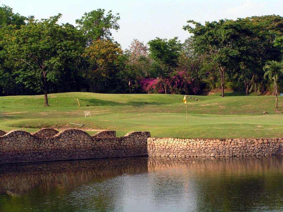 Iyara Golfplatz Iyara Park Hotel & Resort