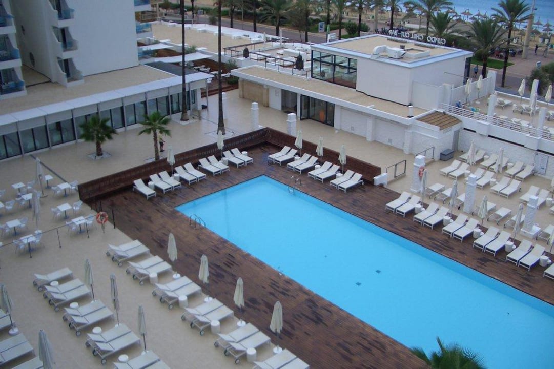 Poolanlage Iberostar Waves Bahia de Palma