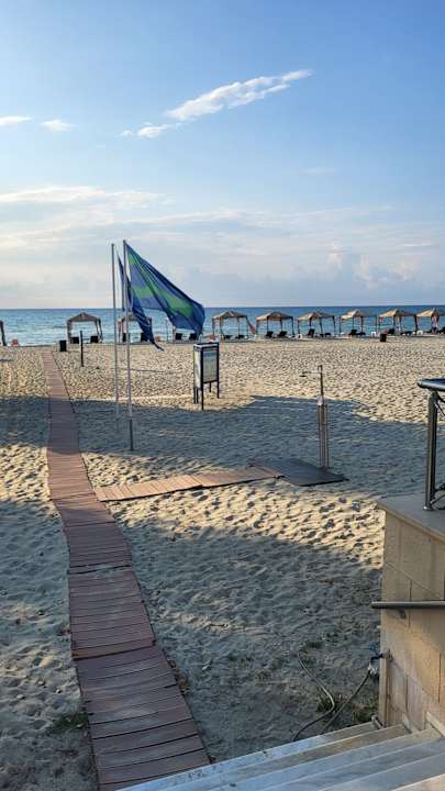 Ausblick Mediterranean Village Hotel & Spa