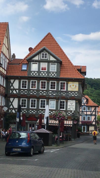 Außenansicht Fachwerk-Hotel Eisenbart