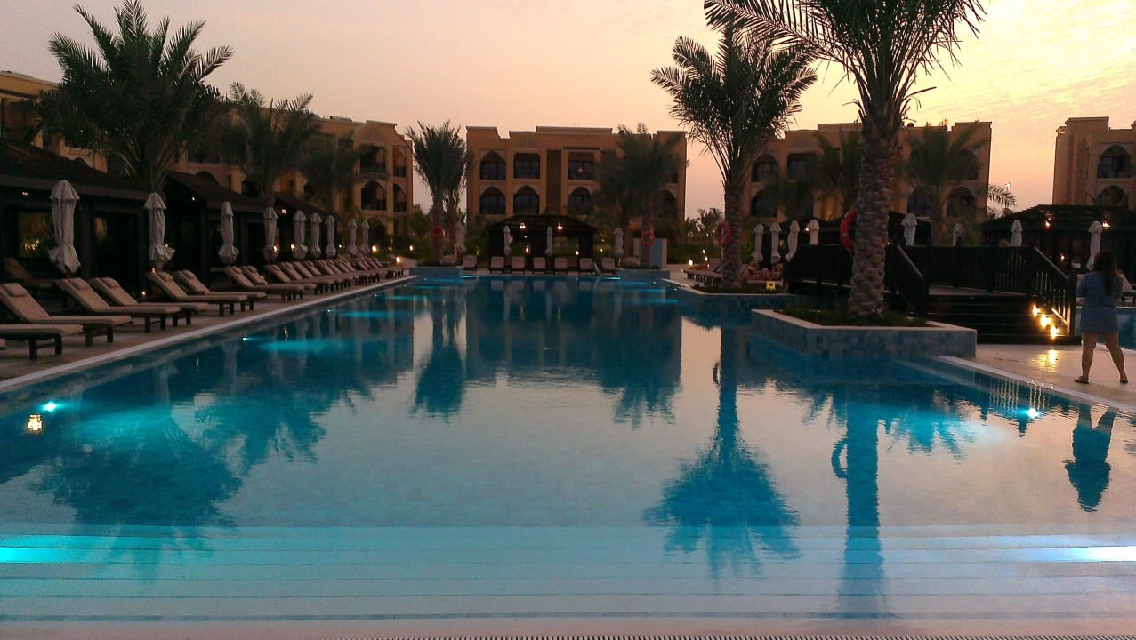 Die Pools im hinteren Bereich DoubleTree by Hilton Resort & Spa Marjan Island