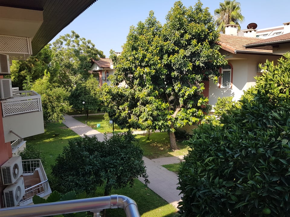 Gartenanlage Hotel Sirma