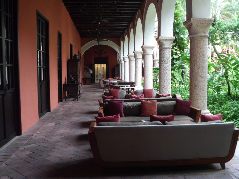 Innenhof Hotel Sofitel Santa Clara