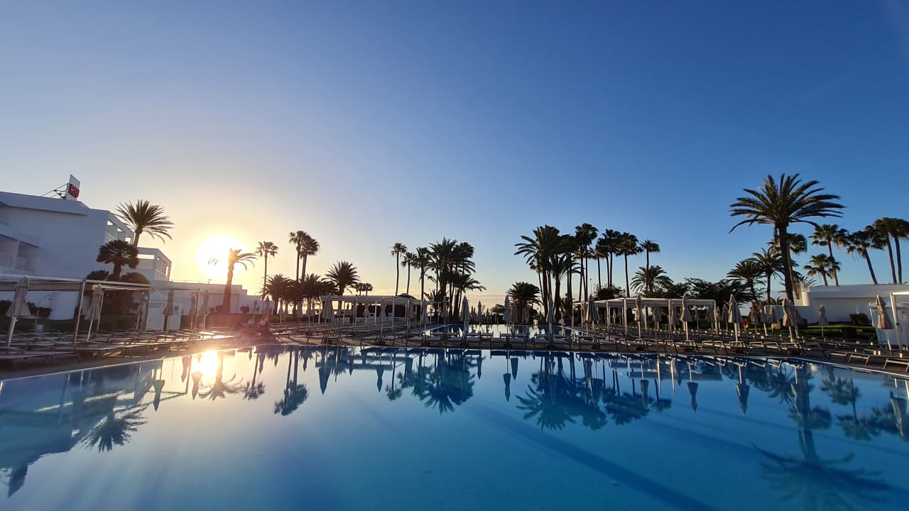 Pool Hotel Riu Paraiso Lanzarote