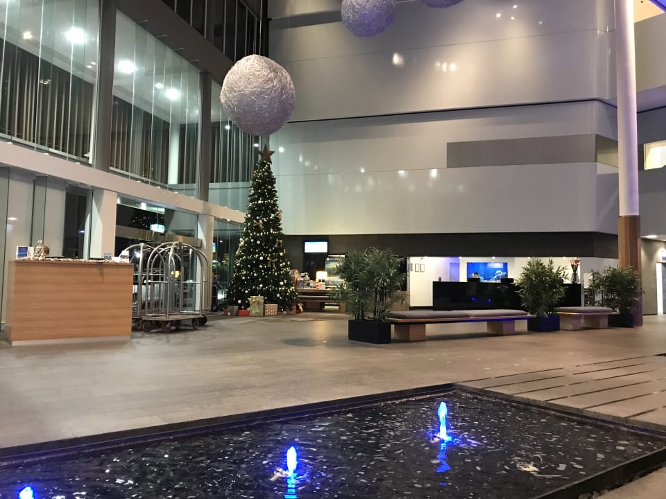 Lobby Hotel Shangri-La The Marina Cairns