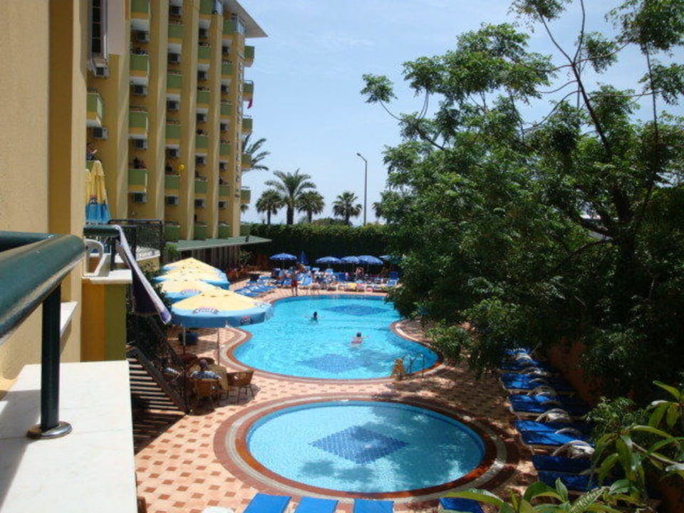 Poolanlage Hotel Kleopatra Dreams Beach