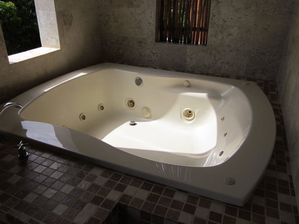 Whirlpool Hooneymoon Catalonia Playa Maroma