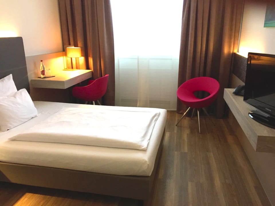 Zimmer Feringapark Hotel