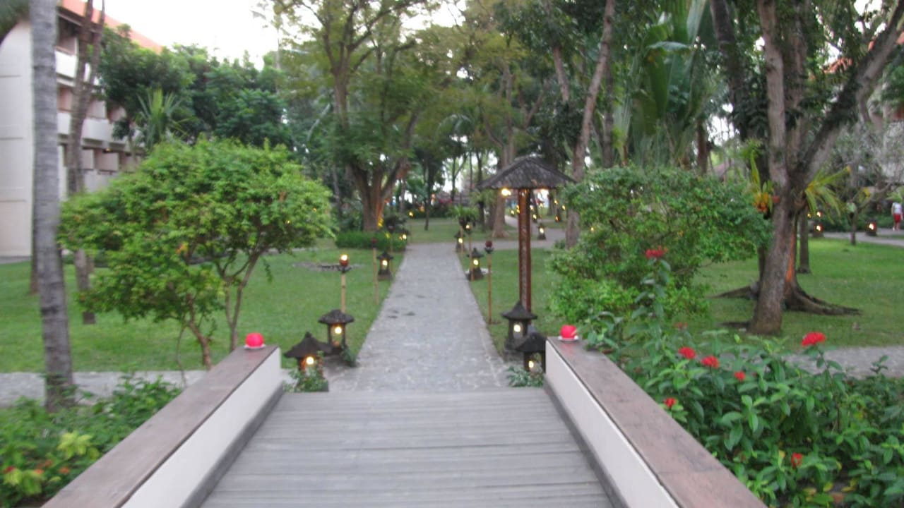 Отель RAMADA Bintang Bali Resort