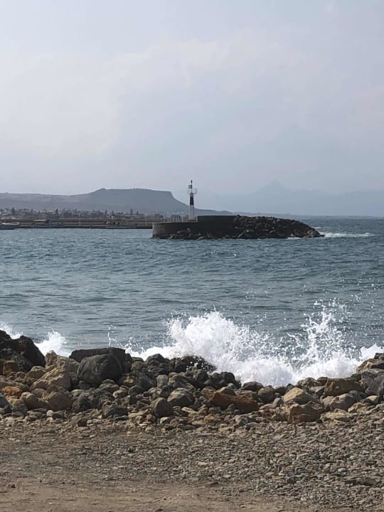 Strand Hotel Aphrodite Beach Club