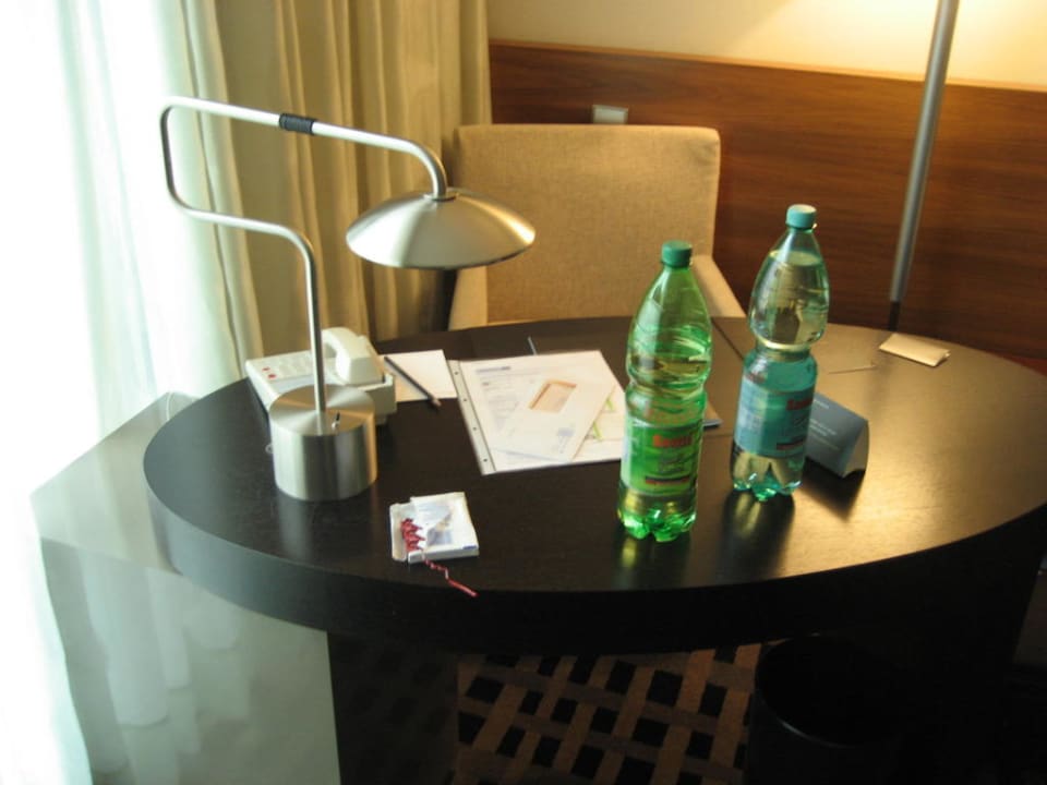 Schreibtisch im Zimmer InterContinental Berlin