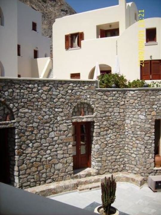 Innnehof Hotel Epavlis