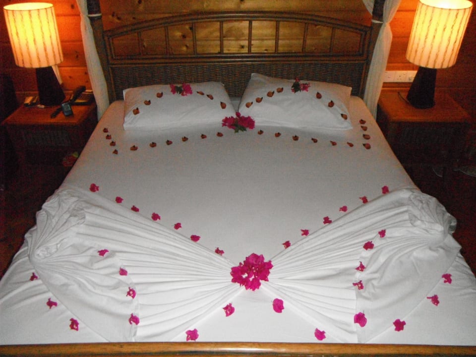 Bettdekoration Meeru Maldives Resort Island