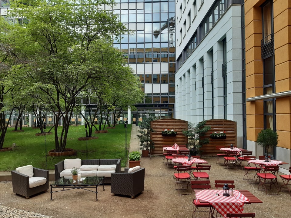 Gastro Hotel Elbflorenz Dresden