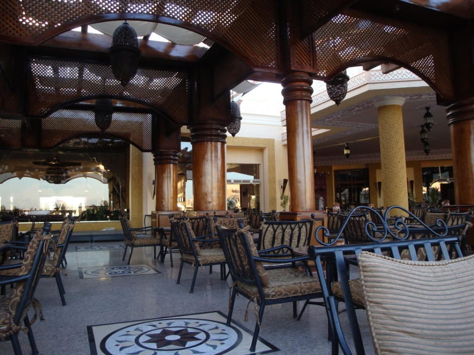 Tolle Stimmung am Abend Pickalbatros Palace Resort