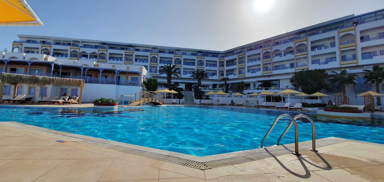 Pool Hotel Serita Beach