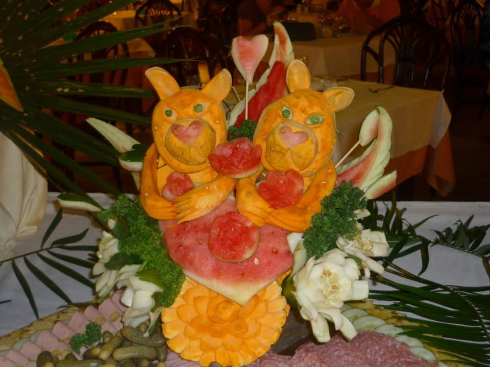 Gemüse kunstvoll hergerichtet Grand Palladium Select Bávaro Resort & Spa