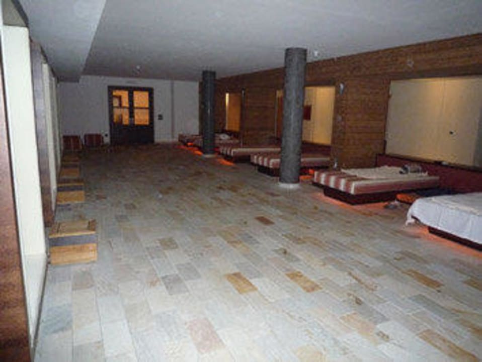 Ruhezone beim Pool Das Mühlwald - Quality Time Family Resort