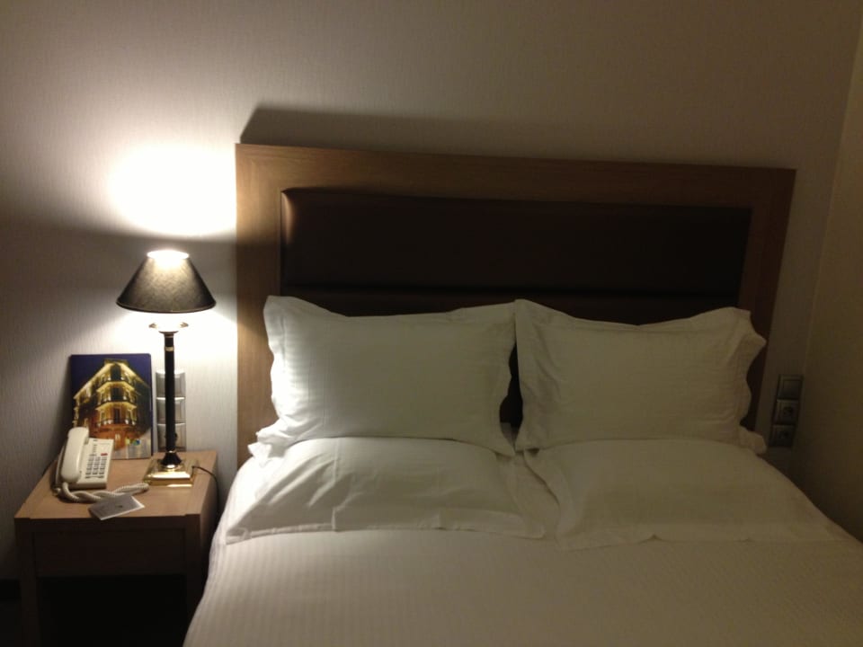 Кровать2 Hotel Athens Lotus