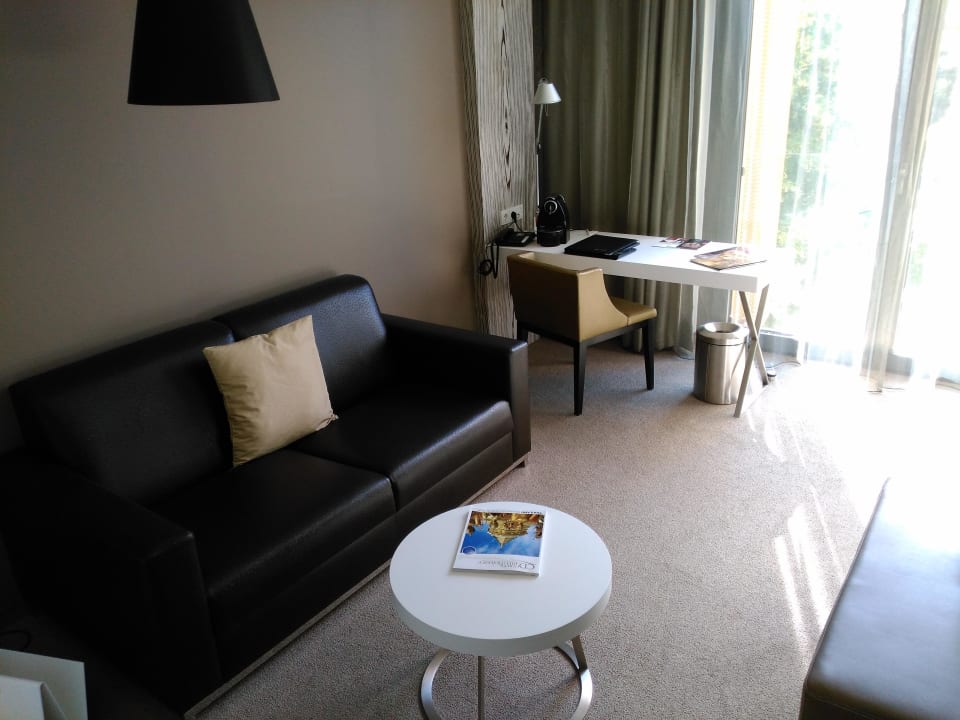 Couch DoubleTree by Hilton Vienna Schonbrunn