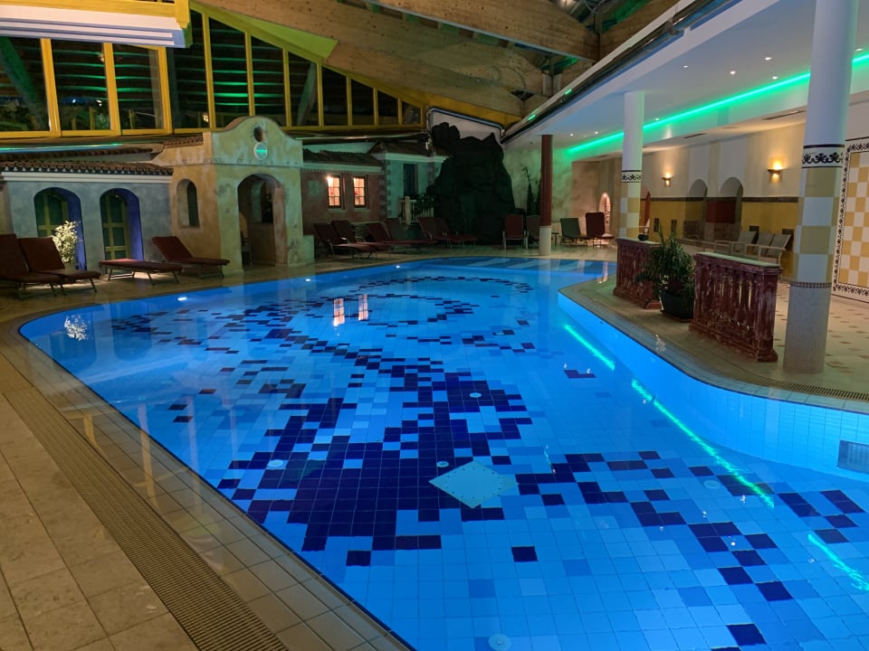 Pool Hotel Kohlerhof