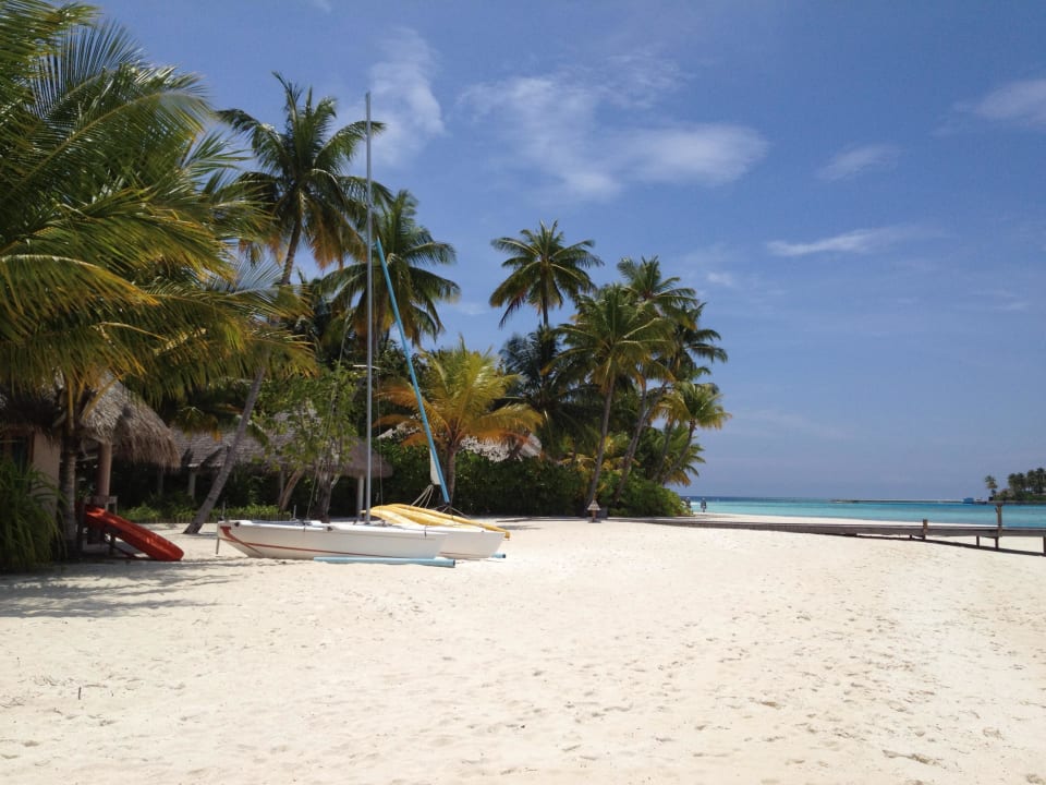 Strand nahe dem Jetty  Veligandu Maldives Resort Island