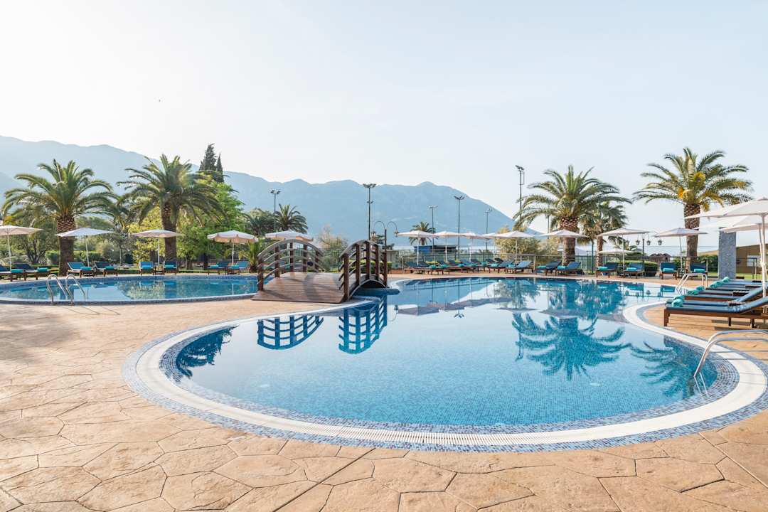 Pool Iberostar Waves Bellevue