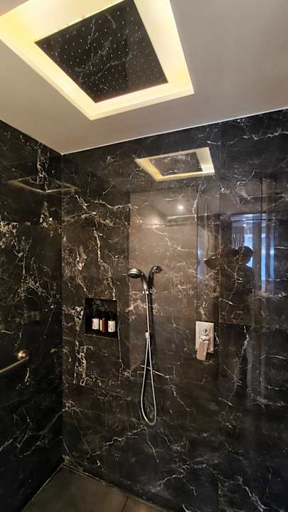 Zimmer The Fives Downtown Hotel & Residences, Curio Collection by Hilton