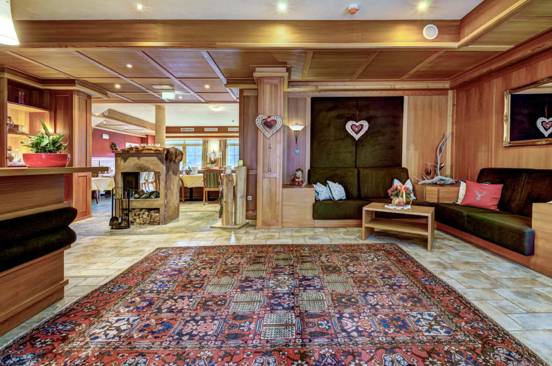 Lobby Berghotel Jaga-Alm