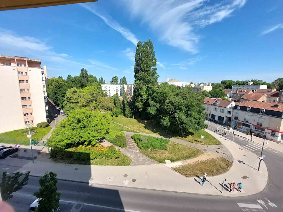Ausblick Residhome Dijon Cité Des Vignes
