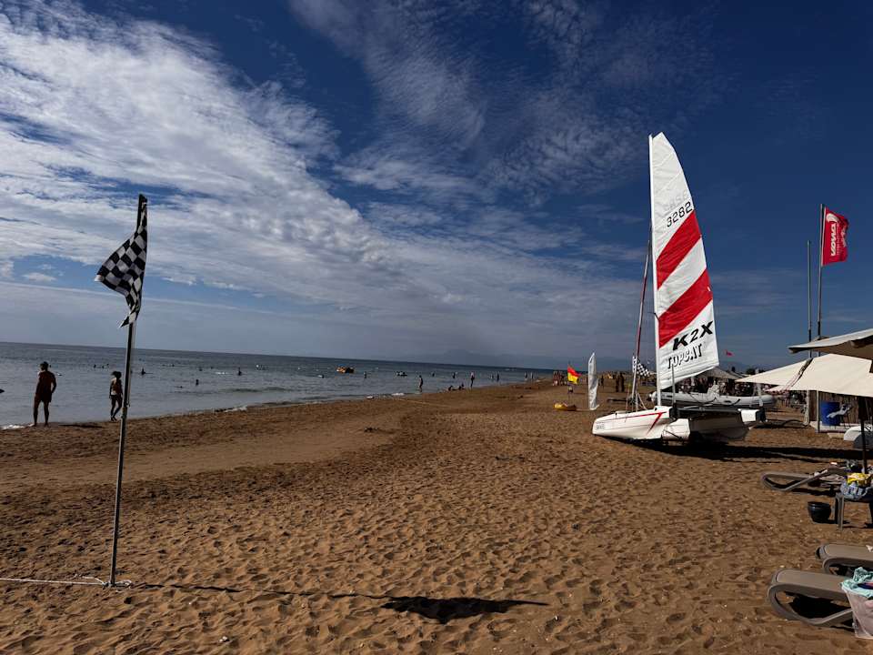 Strand Jacaranda Luxury Resort