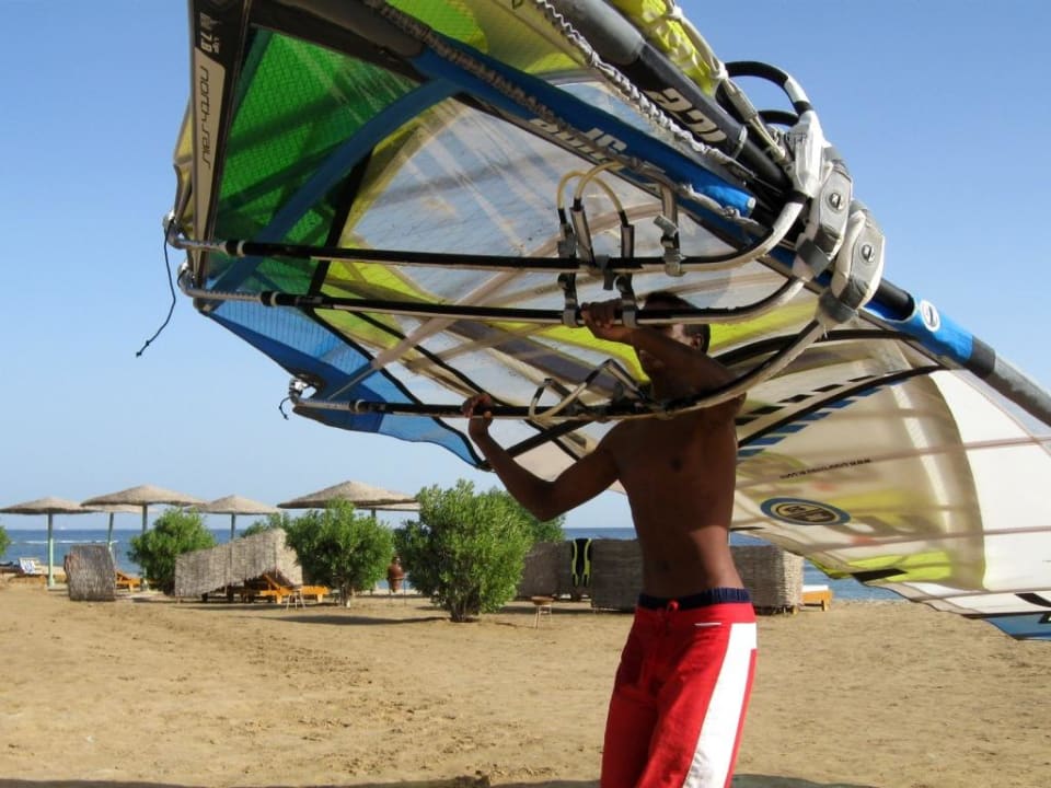 Surfcrew hilft mit grossem Engagement Shams Alam Beach Resort