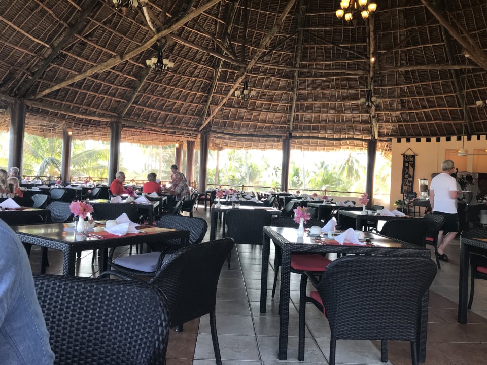 Frühstück Ocean Paradise Resort & Spa