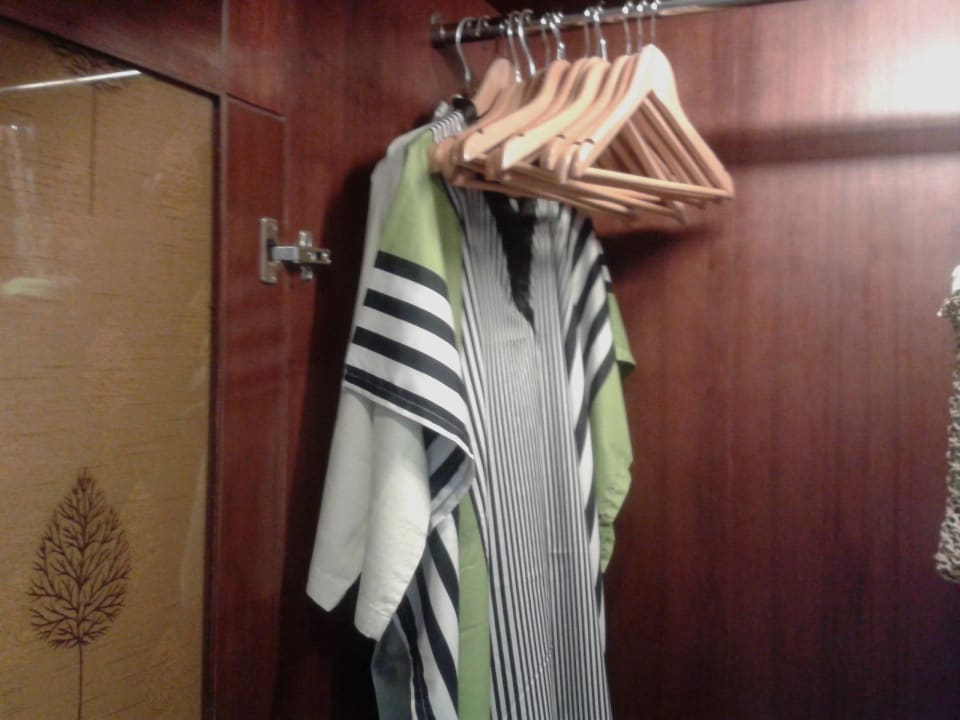 Bademäntel und Strandkleid Samui Jasmine Resort