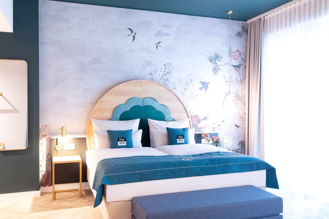 Zimmer Holiday Inn - the niu, Flower Konstanz