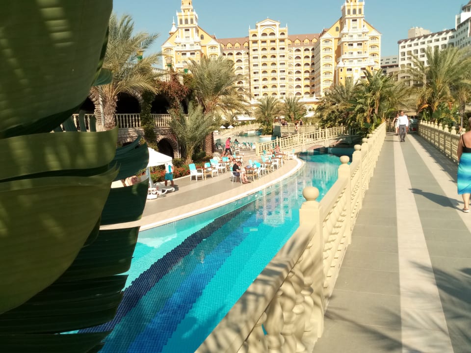 Pool Royal Holiday Palace