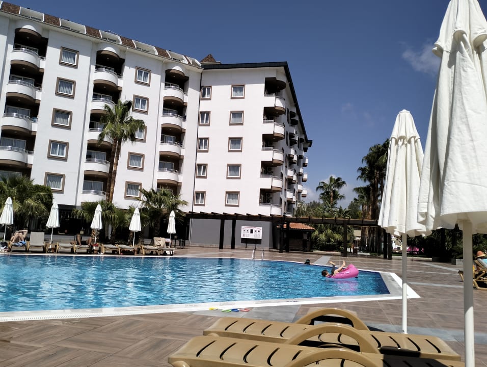 Pool Hotel Royal Garden Beach