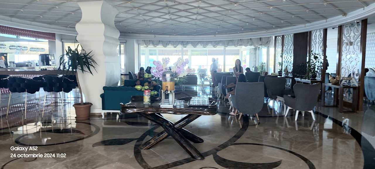Lobby Justiniano Deluxe Resort