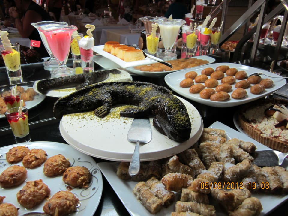 Süßes Buffet Can Garden Resort